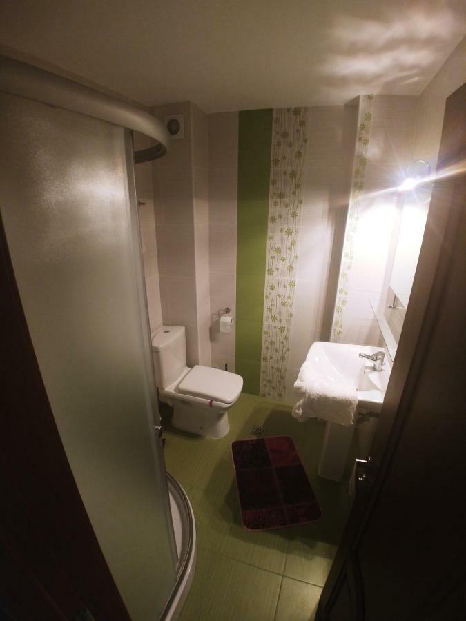 Pensiunea Poiana Soarelui Brates Luaran gambar